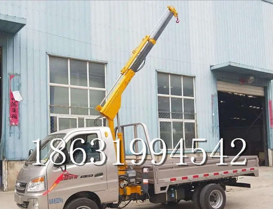 贵南县车载吊机货车轻卡车载货车轻卡小型履带吊移动车载吊机油压随车吊